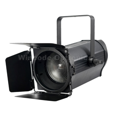 İyi bir fiyat. 200W LED Fresnel Spot Işığı 3200K-5600K CCT 50000 Saat Ömür çevrimiçi