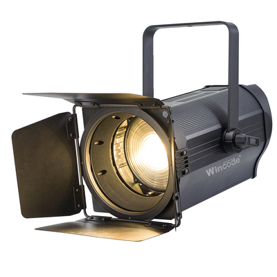İyi bir fiyat. 300W LED Fresnel Spot Işığı 3200K-5600K CRI95 DMX512 Kontrol çevrimiçi